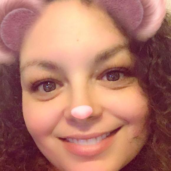 Meet your Posher, Christina - Picture 1 of 1